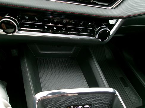 New 2026 Chevrolet Equinox RS image 18