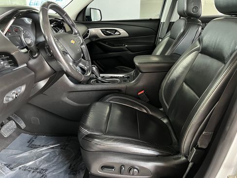 Used 2018 Chevrolet Traverse LT FWD image 10