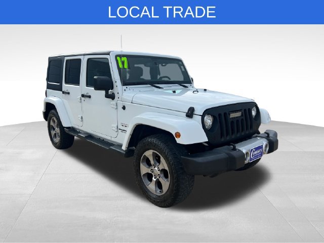 Used 2017 Jeep Wrangler Unlimited Sahara w/ Connectivity Group AWD/4WD image 8
