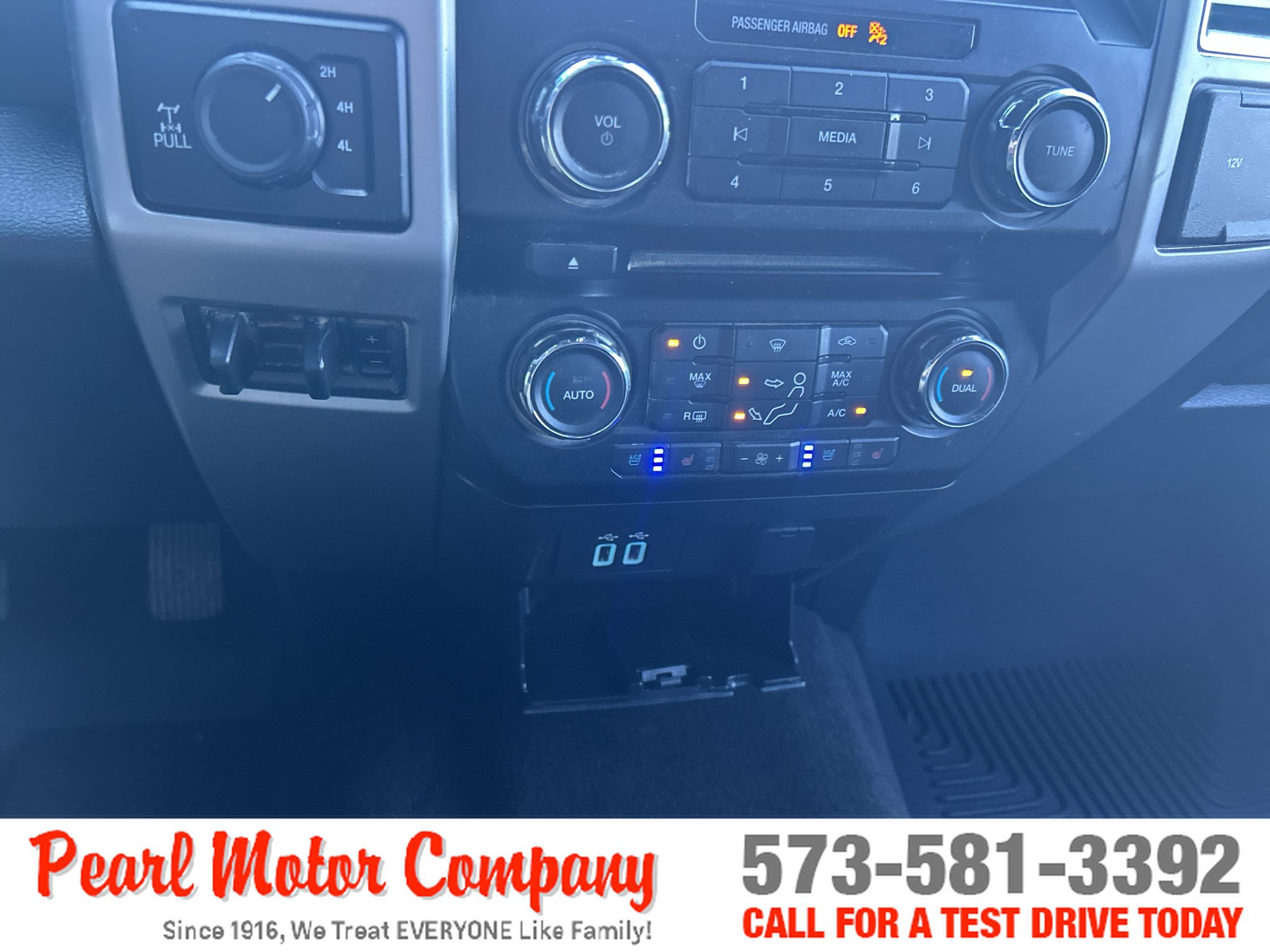 Used 2017 Ford F250 Lariat w/ Tow Technology Bundle AWD/4WD image 18