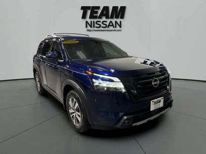 Used 2022 Nissan Pathfinder SL w/ SL Black Package
