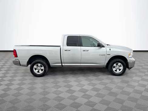 Used 2017 RAM 1500 SLT RWD image 4