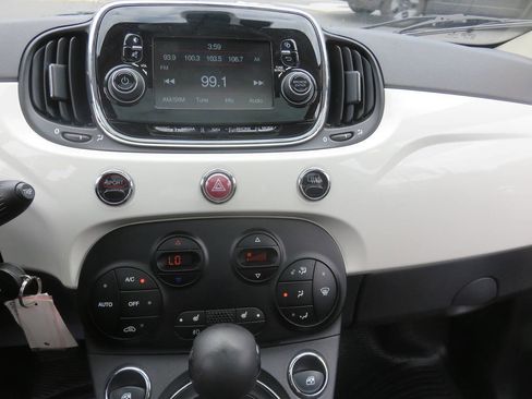 Used 2017 FIAT 500 Lounge FWD image 18