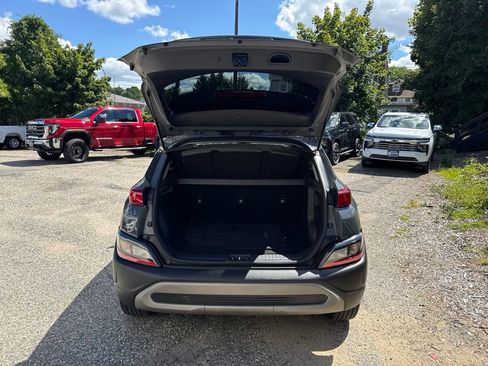 Used 2023 Hyundai Kona SEL AWD/4WD image 5