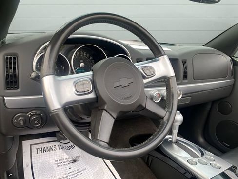 Used 2004 Chevrolet SSR w/ Preferred Equipment Group RWD image 20
