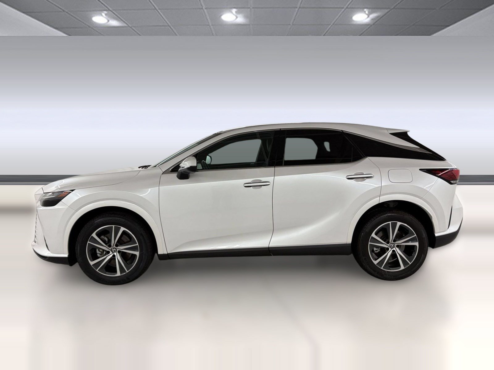 Used 2024 Lexus RX 350 FWD image 2