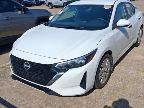 Used 2025 Nissan Sentra S FWD image 4