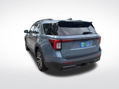Used 2025 Ford Explorer ST-Line image 6