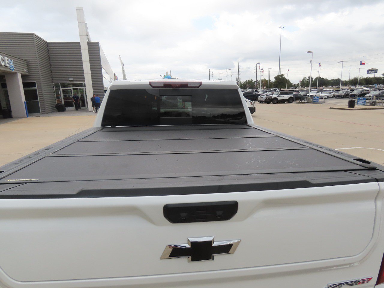 Used 2024 Chevrolet Silverado 1500 ZR2 w/ Technology Package AWD/4WD image 14