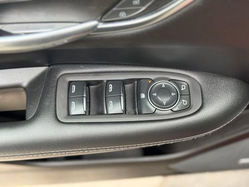 Used 2022 Cadillac XT5 Luxury AWD/4WD image 23