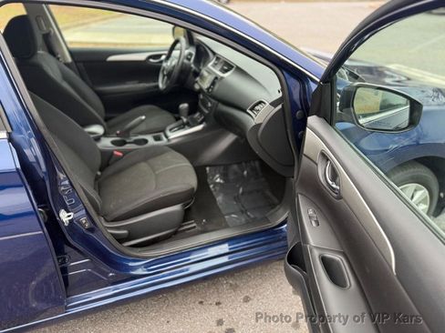 Used 2018 Nissan Sentra S image 11