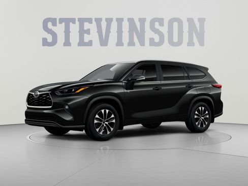 New 2026 Toyota Highlander XLE AWD/4WD image 2