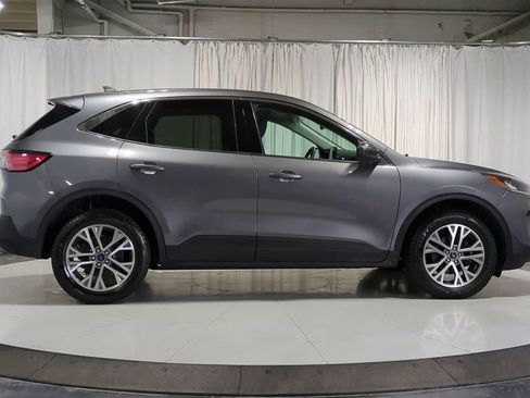 Used 2022 Ford Escape SEL image 11