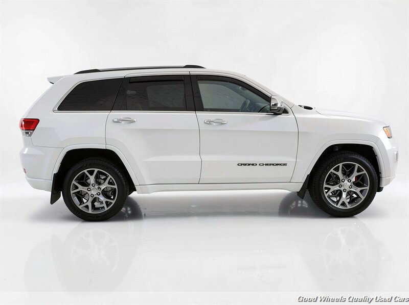 Used 2019 Jeep Grand Cherokee Overland AWD/4WD image 4