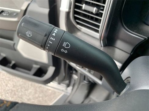 New 2024 Ford F450 Platinum w/ FX4 Off-Road Package image 29