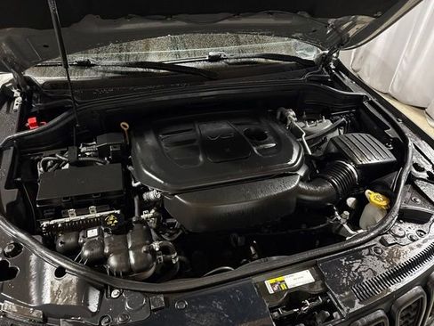 Used 2019 Jeep Grand Cherokee Altitude AWD/4WD image 18