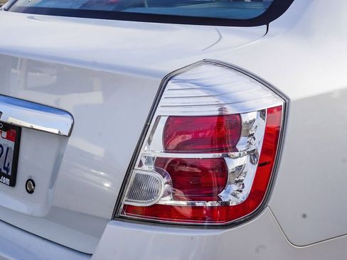 Used 2012 Nissan Sentra 2.0 image 7