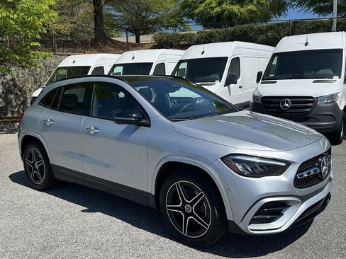 Certified 2025 Mercedes-Benz GLA 250 image 2