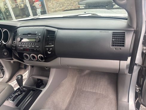 Used 2008 Toyota Tacoma 4x4 Access Cab V6 image 17