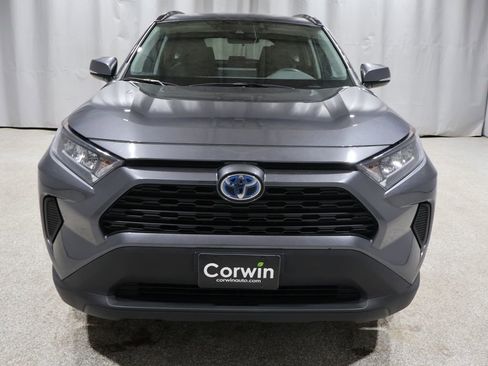 Used 2021 Toyota RAV4 LE w/ Carpet Mat Package (TMS) image 9