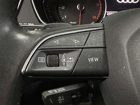 Used 2023 Audi Q5 2.0T Premium w/ Convenience Package image 22