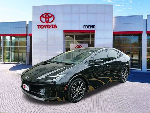 Used 2024 Toyota Prius Limited w/ Limited Premium Package image 13