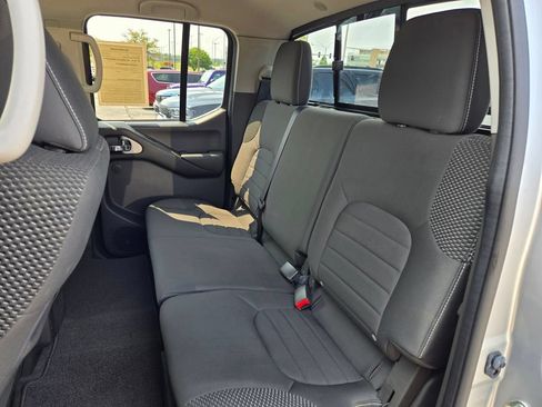 Used 2019 Nissan Frontier PRO-4X AWD/4WD image 28