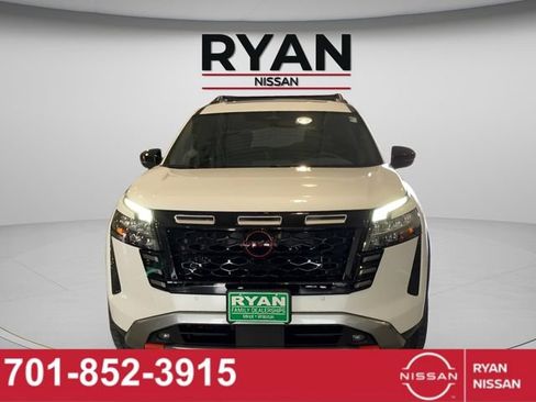 New 2026 Nissan Pathfinder Rock Creek w/ Rock Creek Premium Package AWD/4WD image 8