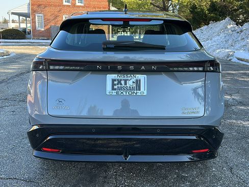 Certified 2024 Nissan Ariya AWD image 5