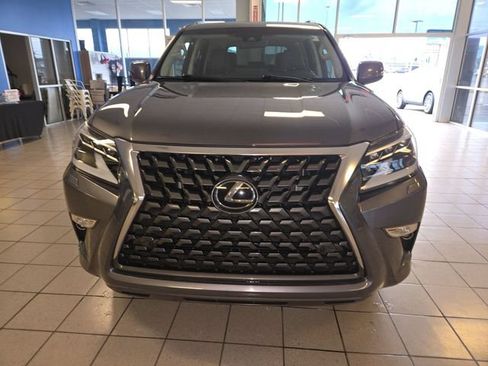 Used 2023 Lexus GX 460 Premium w/ Premium Plus Package AWD/4WD image 3