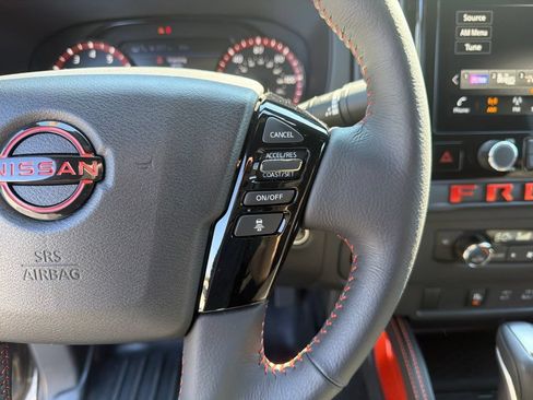 Used 2025 Nissan Frontier PRO-4X AWD/4WD image 17