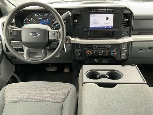 Used 2024 Ford F250 XLT image 12