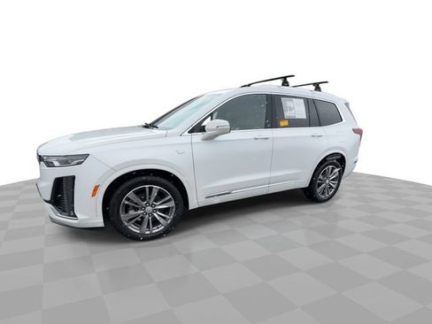 Used 2021 Cadillac XT6 Premium Luxury AWD/4WD image 4