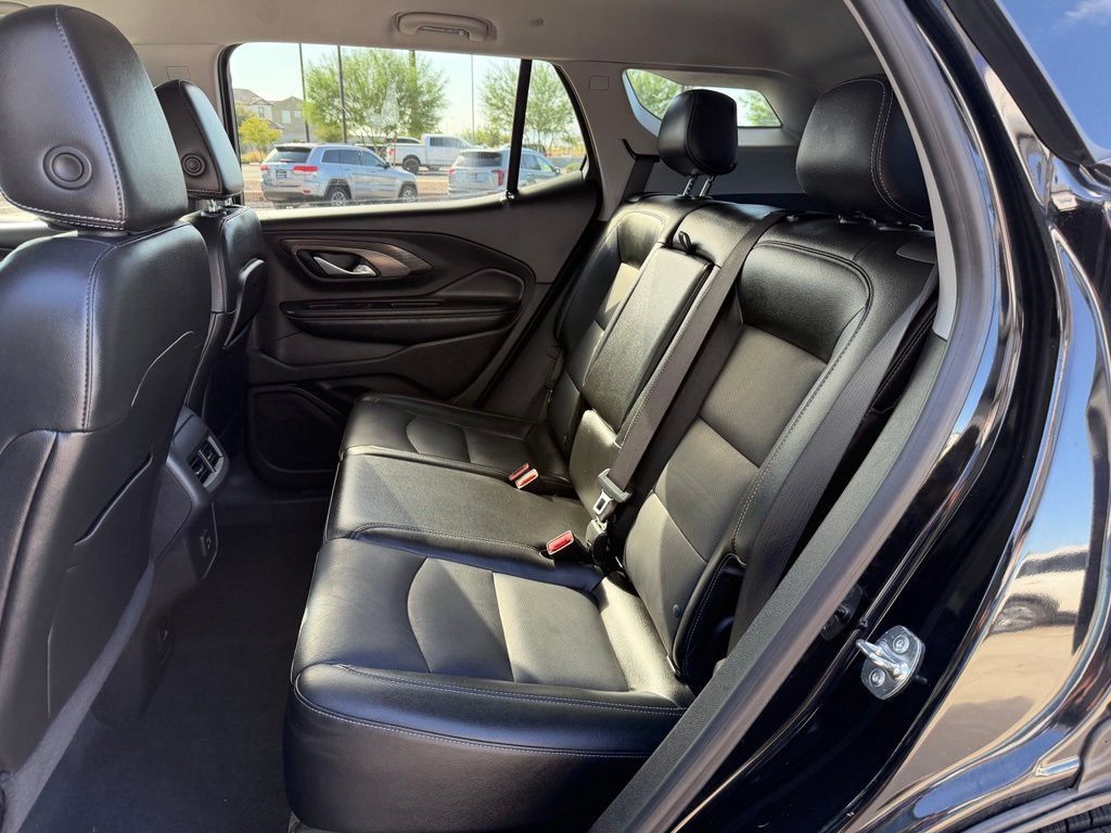 Used 2024 GMC Terrain SLT FWD image 14