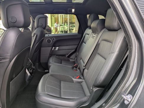 Used 2019 Land Rover Range Rover Sport HST image 26