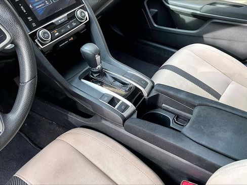 Used 2017 Honda Civic EX image 16