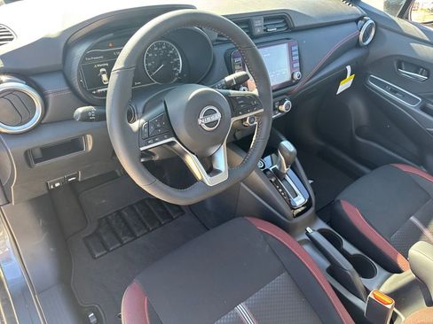 New 2025 Nissan Versa SR w/ Trunk Package image 15