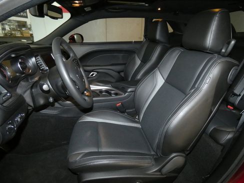 Used 2023 Dodge Challenger SXT w/ Plus Package image 2