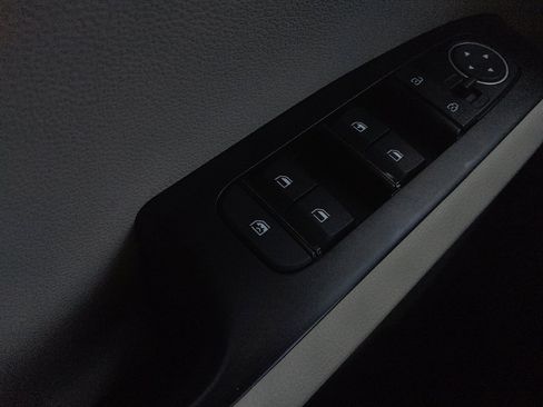 Used 2020 Kia Soul LX image 27