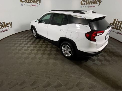 Certified 2023 GMC Terrain SLE w/ Driver Convenience Package image 6