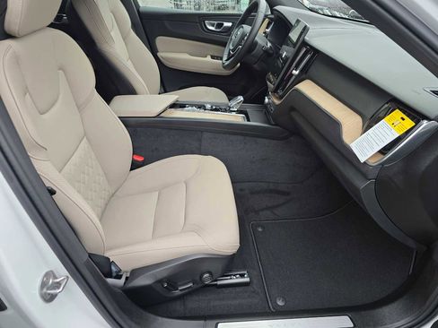 New 2026 Volvo XC60 B5 Core image 11