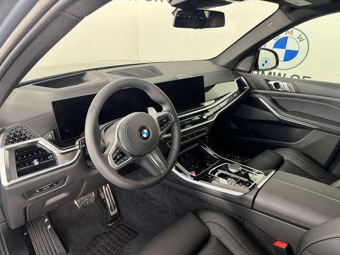 New 2026 BMW X5 xDrive40i w/ M Sport Package AWD/4WD image 11