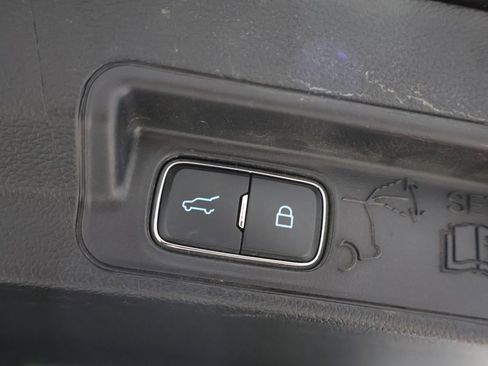 Used 2025 Ford Explorer ST-Line w/ ST-Line Street Pack image 21