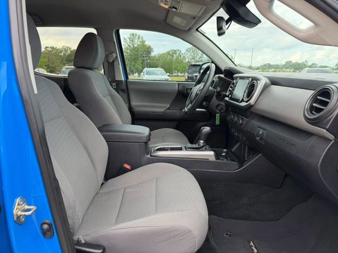 Used 2020 Toyota Tacoma SR5 image 25
