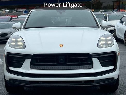 Used 2022 Porsche Macan AWD/4WD image 15