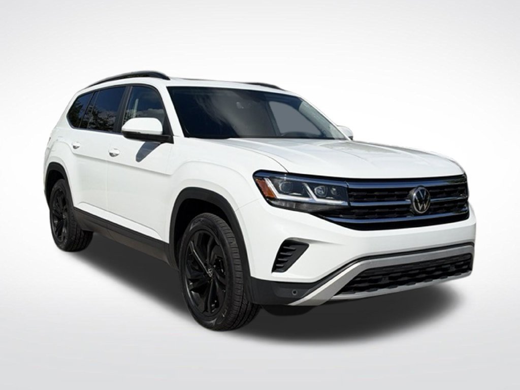 Used 2022 Volkswagen Atlas SE w/ Panoramic Sunroof Package FWD image 2