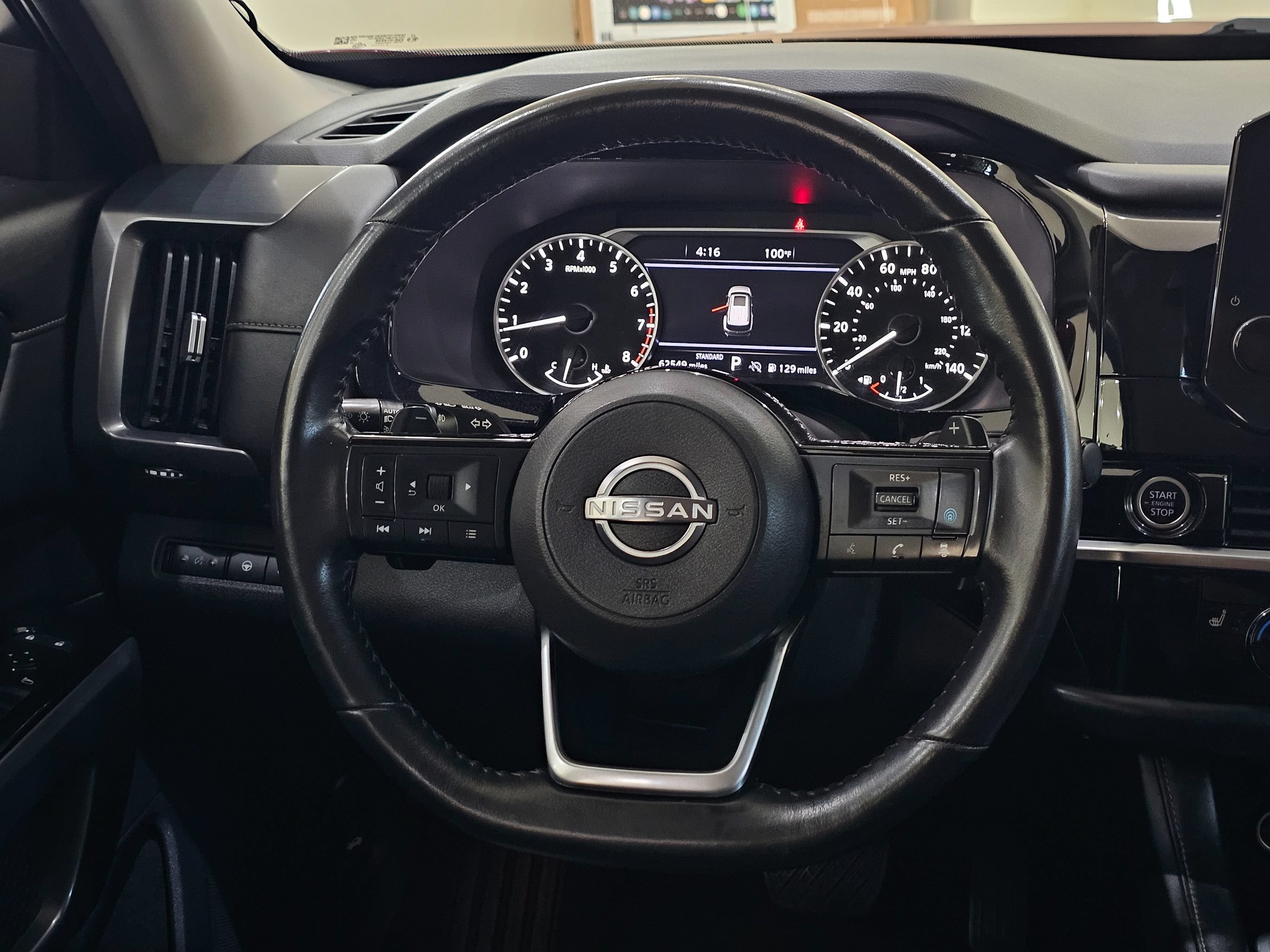 Used 2022 Nissan Pathfinder SL FWD image 24