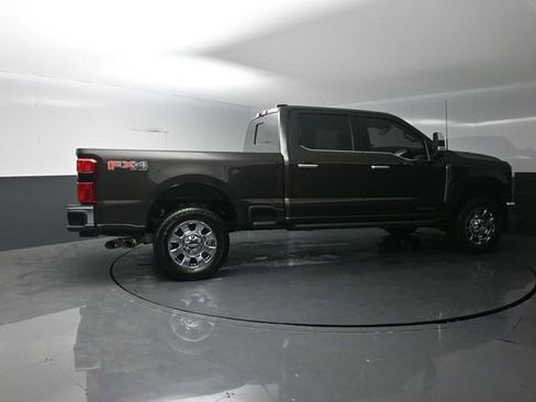 Certified 2025 Ford F250 Lariat w/ Lariat Ultimate Package AWD/4WD image 8