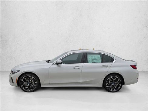 New 2026 BMW 330i xDrive Sedan w/ Premium Package AWD/4WD image 5