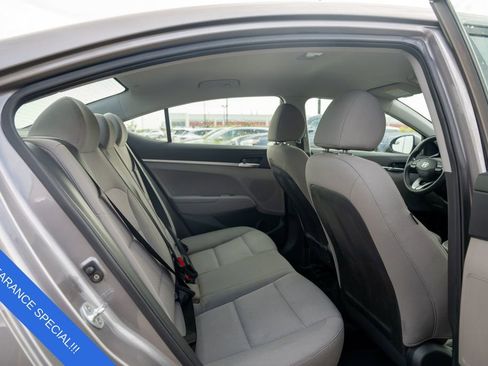 Certified 2020 Hyundai Elantra SE image 13
